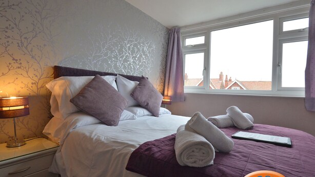 Unclassified image, 1 of 44, button - The Ransdale Hotel (Bridlington)