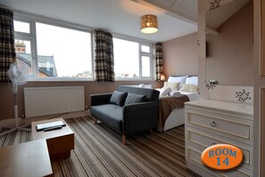 Chambre Double Standard, salle de bains attenante (2nd floor rm 14 (no lift))