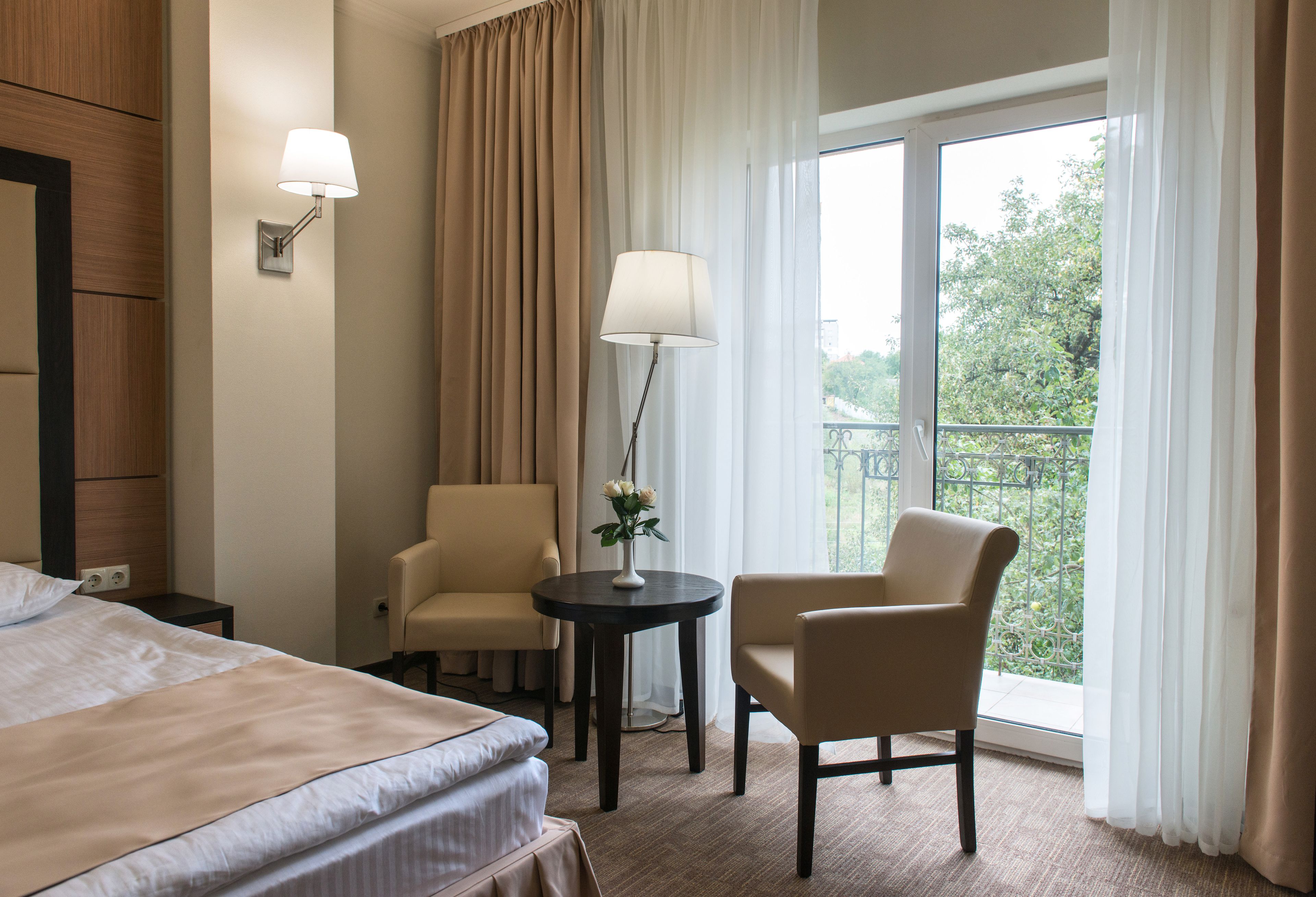 Standardzimmer, 1 Doppelbett | Hochwertige Bettwaren, Minibar, Zimmersafe, Schreibtisch