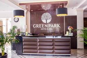 Reception - Green Park Hotel (Truskavets)