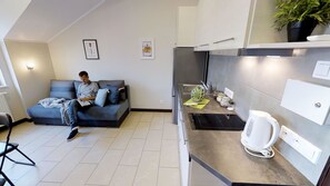 Apartment | Eigene Küche | Kühlschrank, Mikrowelle, Herdplatte, Wasserkocher