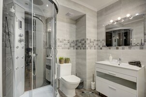 Free toiletries, hair dryer, towels, soap