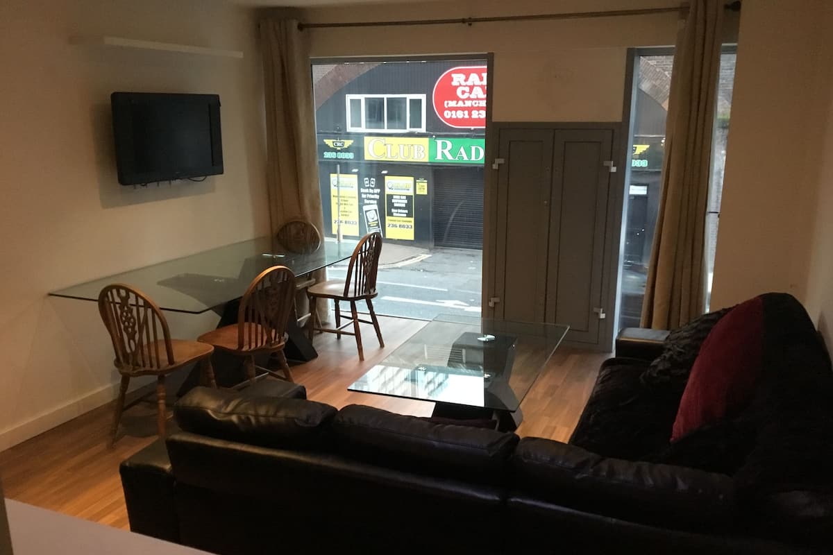 Apartment, 3 Bedrooms | Living room