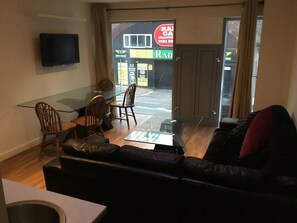 Appartamento, 3 camere da letto | Soggiorno | TV a schermo piatto