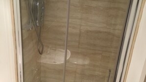 Apartment, 2 Bedrooms | Bathroom | Separate tub and shower - Whitworth Street Apartments (Manchester)