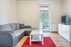 Premium Suite, 1 Bedroom, Non Smoking, Kitchenette | Living room | Flat-screen TV - Rint - Centrum Dubois (Lublin)