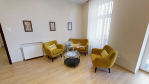 Departamento | Área de sala de estar | Televisión de pantalla plana 