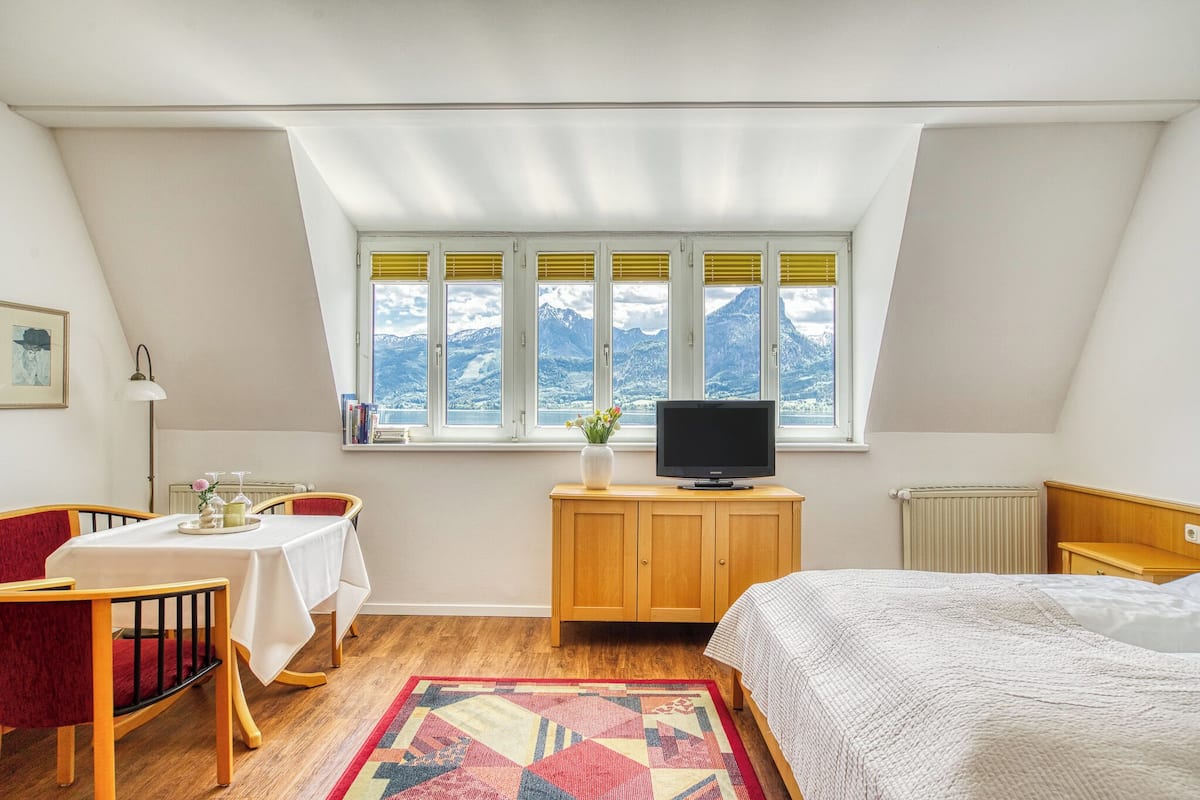 Apartamento, 1 quarto, vista para o lago (7 min from main building) | Quartos à prova de som, Wi-Fi de cortesia