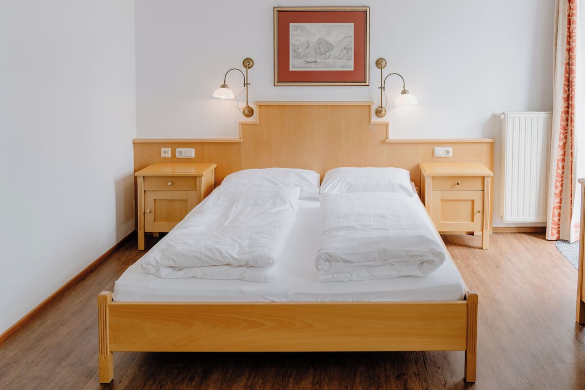 Appartement, 1 slaapkamer, uitzicht op meer (7 min from main building) | Geluiddichte muren, gratis wifi
