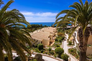Apartment, 2 Bedrooms, Sea View, Sea Facing | Terrace/patio