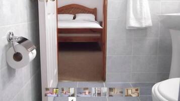 Standard Double Room, 1 Double Bed, Private Bathroom | Bathroom | Shower, towels