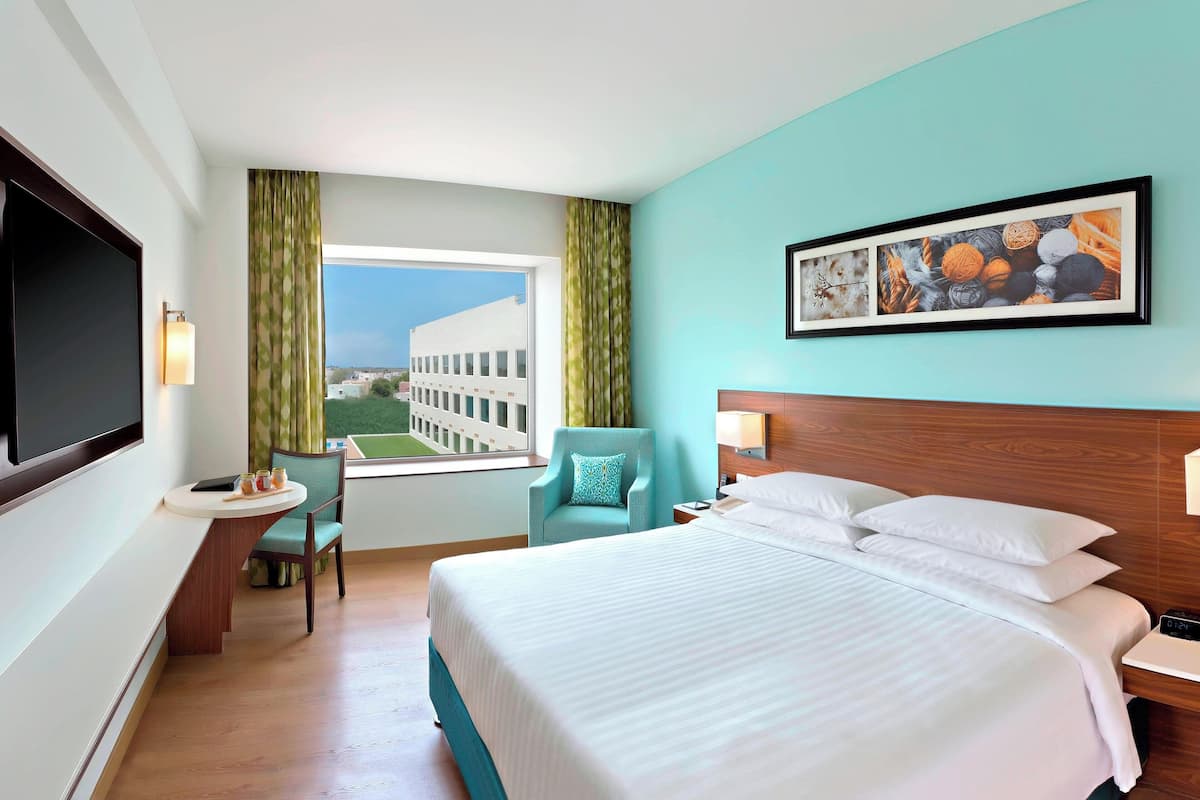 1 bedroom, in-room safe, individually decorated, individually furnished