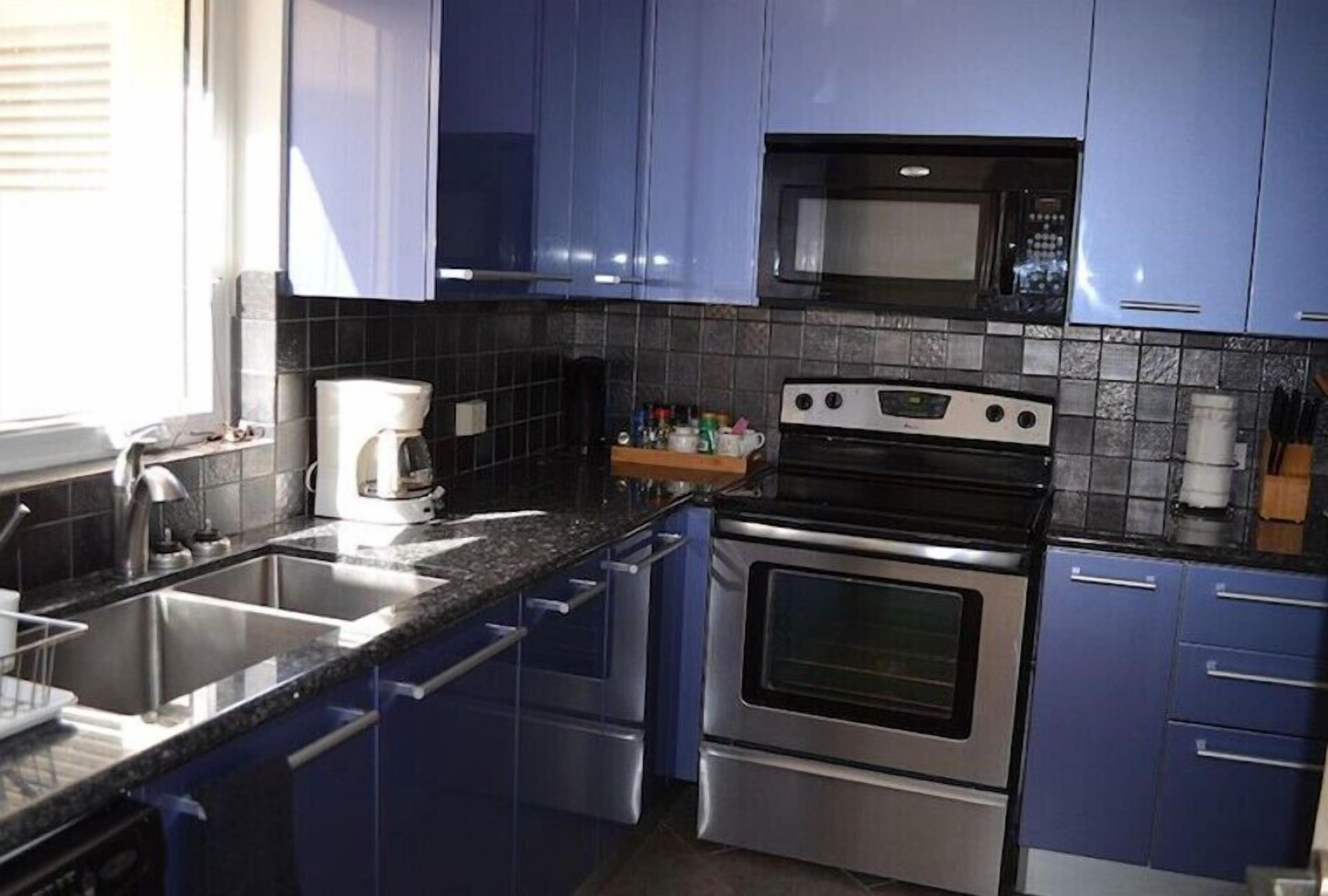 Villa, 3 Bedrooms | In-room dining