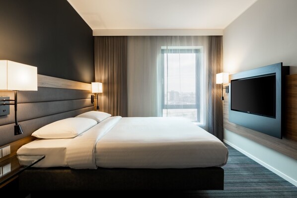 Allergikerbettwaren, Schreibtisch, schallisolierte Zimmer