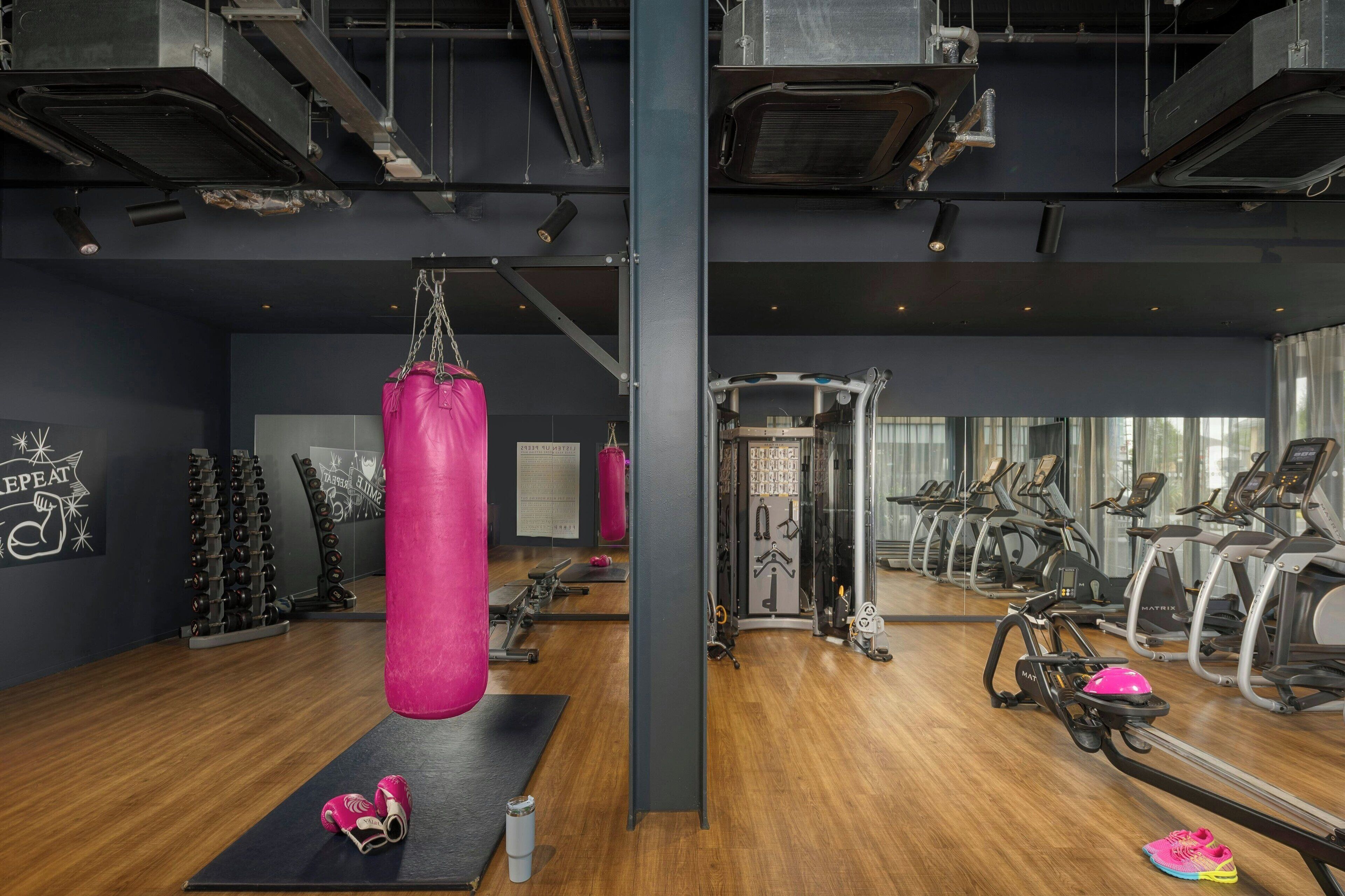 Photo - Moxy London Heathrow Airport