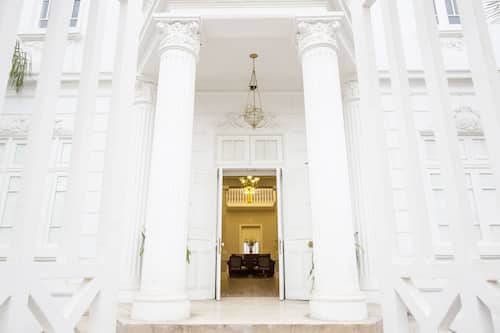 Entrada de la propiedad