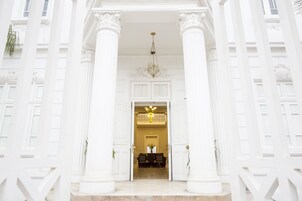 Entrada de la propiedad