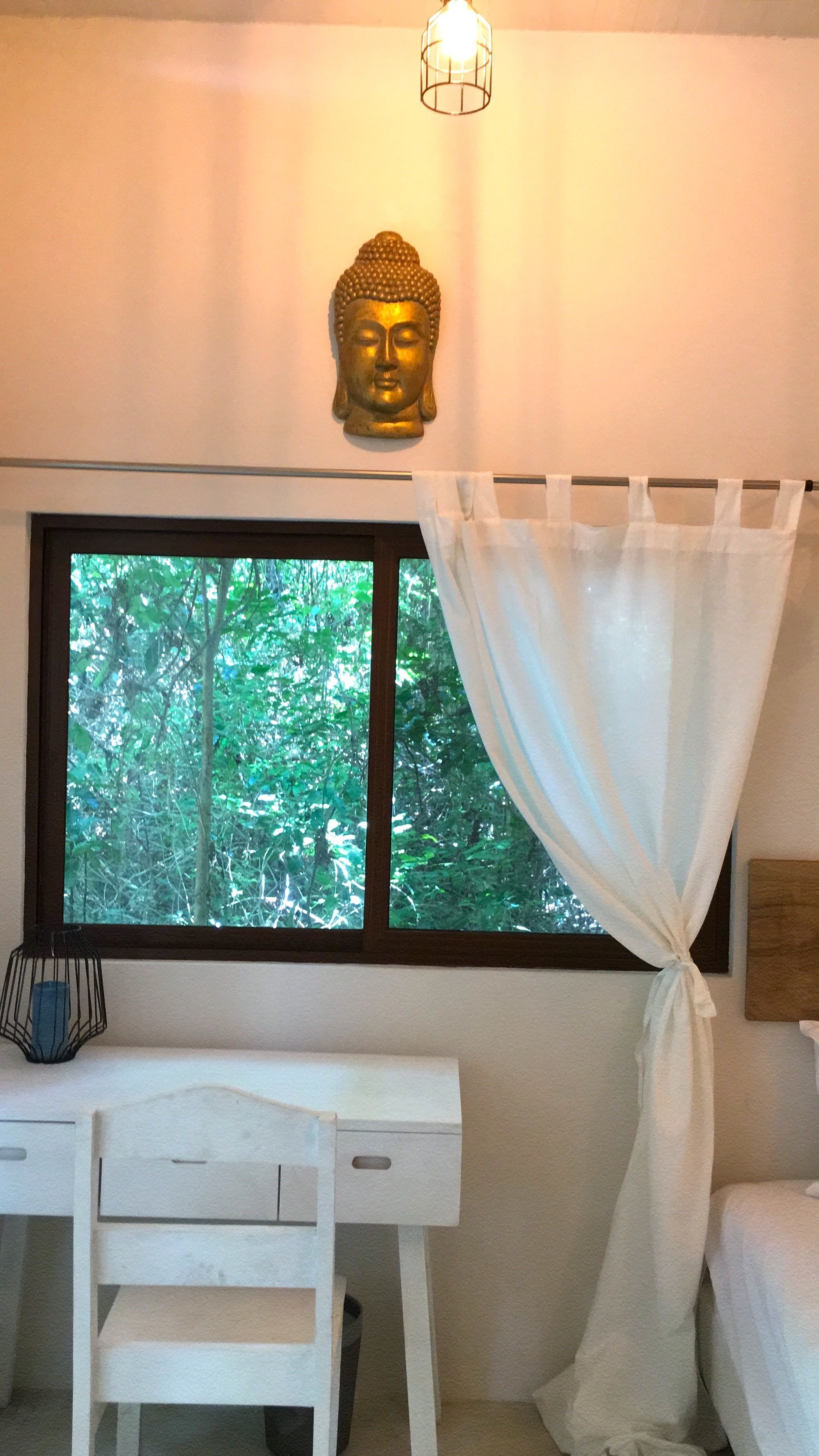 upper suite | individually decorated, soundproofing, free wifi, wheelchair access