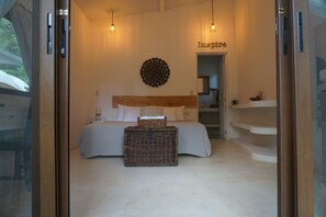 Upper Suite | Decoración personalizada, insonorización y wifi gratis 