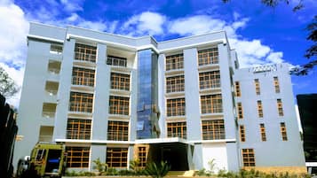 Pintu masuk hartanah