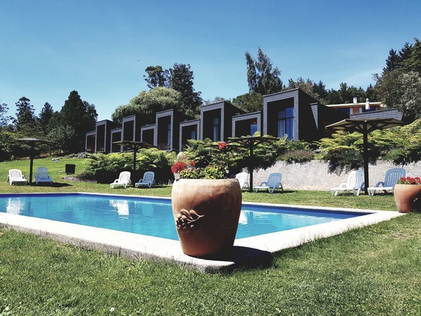 Piscina a l'aire lliure de temporada 