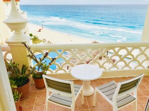 Suite, Ocean View (Increible Vista al Mar) | Balcony - Ocean View Apartments – Increíble (Cancun)