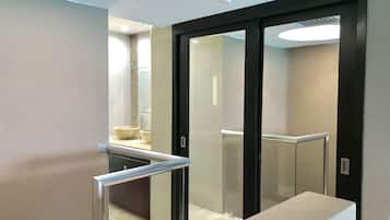 Studio Suite có tầm nhìn toàn cảnh, quang cảnh bãi biển, sát bãi biển | Bộ trải giường bằng vải cotton Ai Cập, bộ đồ giường cao cấp