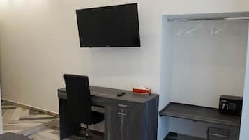 Phòng Deluxe | 1 phòng ngủ, minibar với thức uống miễn phí, két bảo mật tại phòng, bàn