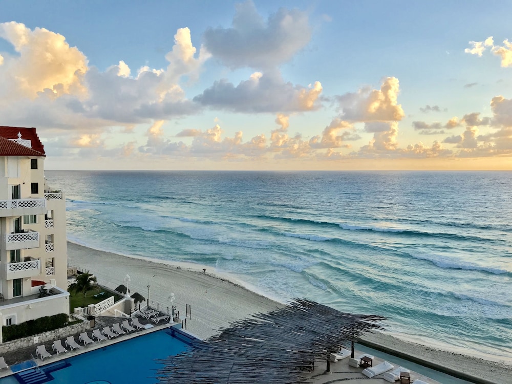 Hotel ocean view photo 2
