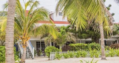 Maison de 3 chambres (centre ville, pas toujours de la plage)