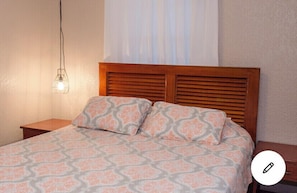 3 bedrooms, in-room safe, desk, WiFi