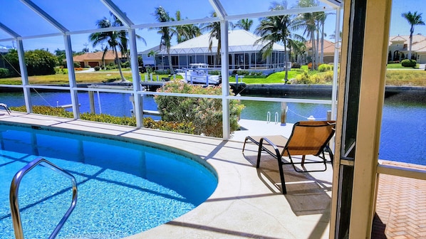 Ulkouima-allas, lämmitetty uima-allas