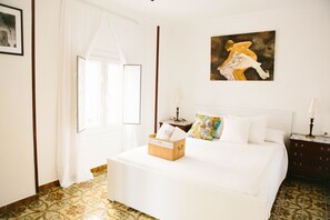 5 habitaciones, insonorización y tabla de planchar con plancha 