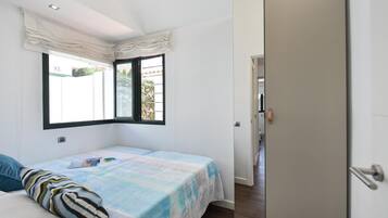 2 slaapkamers, een strijkplank/strijkijzer, wifi, beddengoed