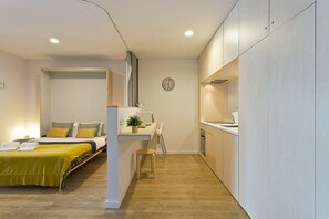 3 bedrooms, in-room safe, iron/ironing board, free WiFi - Abbey Apartments City Center II Bolhão Market (Porto)