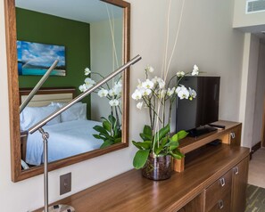 1 bedroom, premium bedding, pillow-top beds, in-room safe