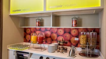 Desayuno bufé gratuito y diario