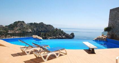 Emplacement superbe : Villa Ă Taormina (Isola Bella bay)