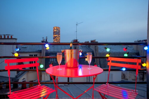 Eiffel Tower view + terrace Saint Germain des Pres 