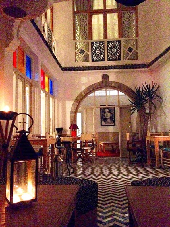 Dining - RIAD JENNAT EL MOSSAFIR (Essaouira)