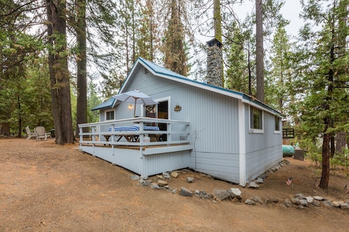 CUTE 2B/1B CABIN IN THE WEST VILLAGE ON MADRONE LANE