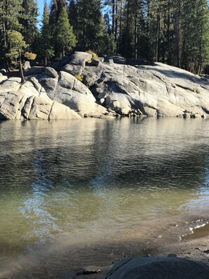 Uklassifisert bilde, 2 av 27, knapp