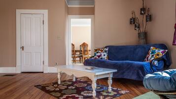 Smart TV, video games, DVD player, books