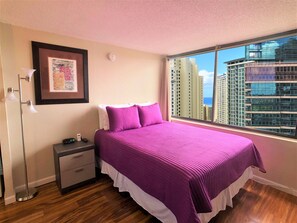 1 chambre, fer et planche à repasser, Wi-Fi gratuit, draps fournis