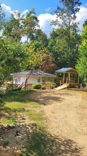 Exterior - Best view, hot tub,Close to Asheville, Biltmore House and everything outdoors (Candler)