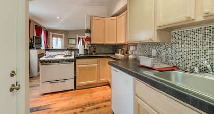 Pied-à-terre In DOWNTOWNS BEST LOCATION