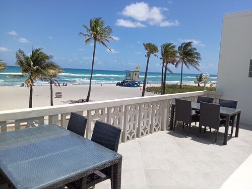  Gorgeous 360° Oceanfrnt Views* In the heart Famous Broadwlk*$Free Off St Park$*