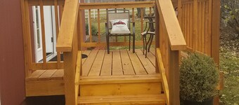 ORCHARD SUITE - Private, Safe & Comfortable Getaway! Hot tub, Pet friendly