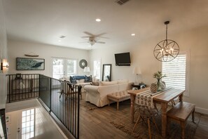 Smart TV - Great Location. Seaside/Old Seagrove, Private Pool,  3 Min Walk to Beach. (Santa Rosa Beach)