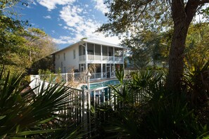 Exterior - Great Location. Seaside/Old Seagrove, Private Pool,  3 Min Walk to Beach. (Santa Rosa Beach)